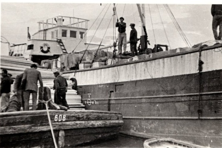 Carico/scarico nave, 1961